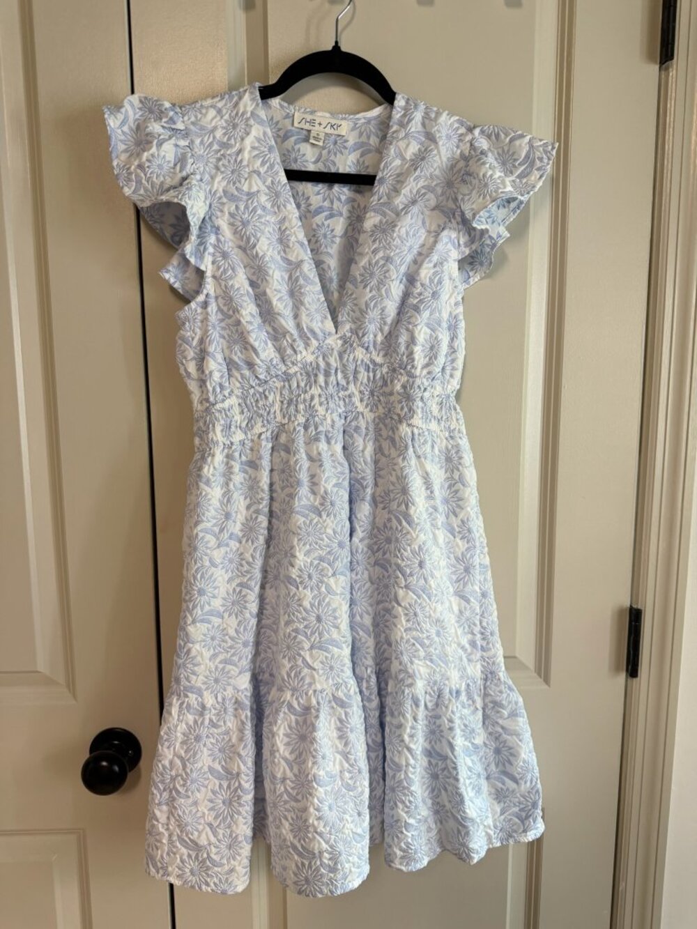 She + Sky Blue & White Floral Smocked Mini Dress | Size Small | Flutter Sleeve